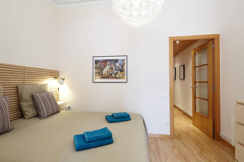 Beautiful In Eixample Apartment *